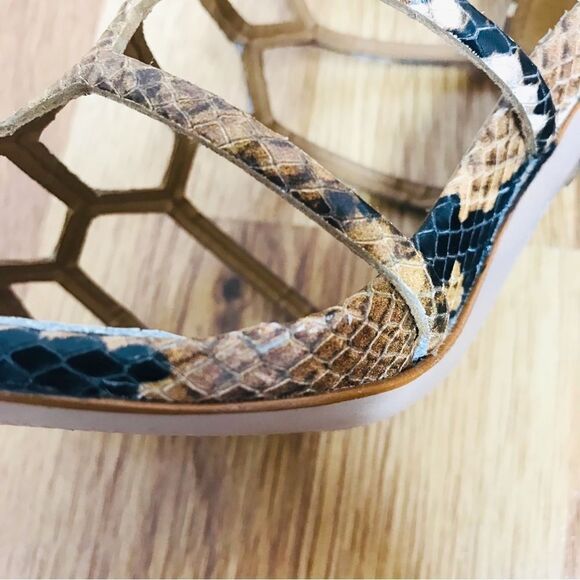 SCHUTZ Juliana Leather Caged Block Heel Sandal Snake Embossed Tan Black Size 7.5 - Picture 11 of 14